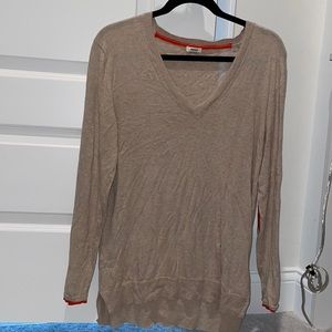 Fossil sweater